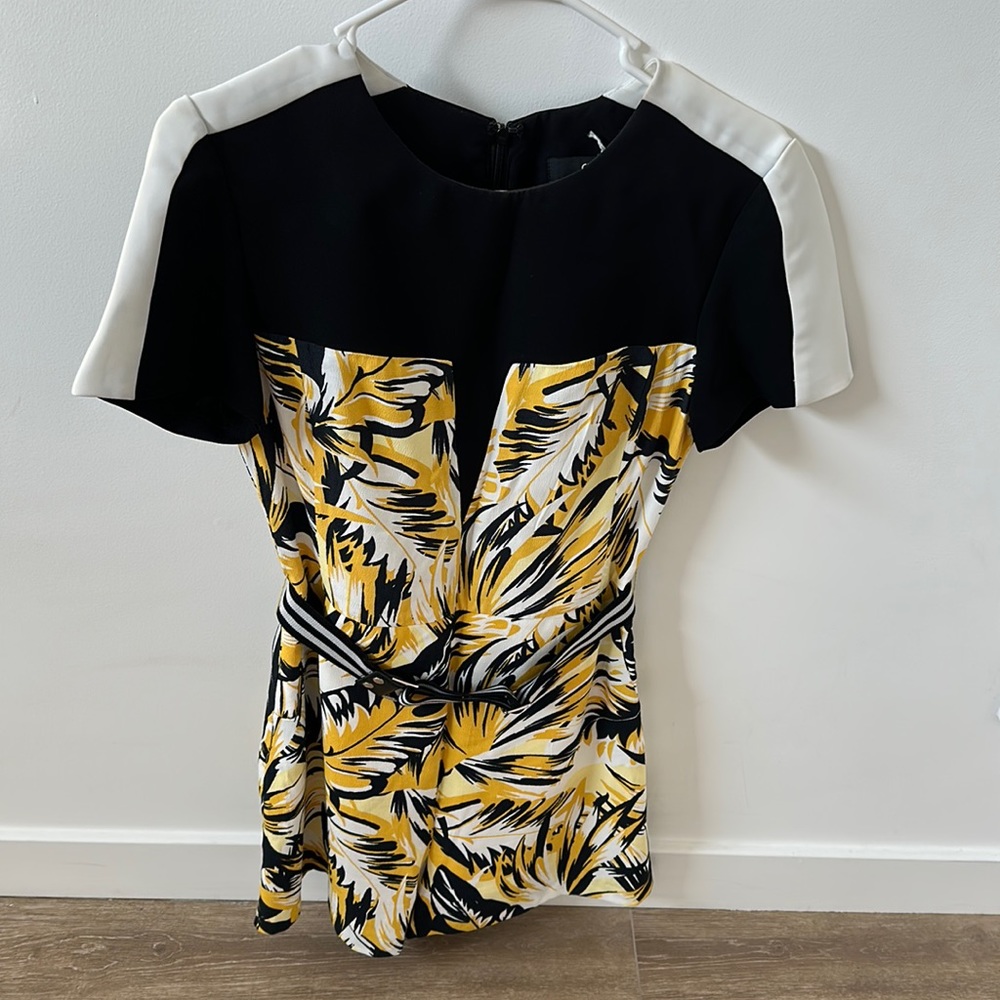 Women’s Cue Tailored shorts Jumpsuit Size Australian 8/US 4 Black/Yellow/ White